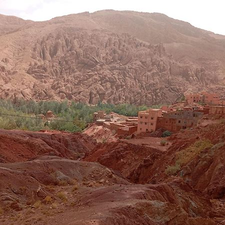 ホテル Chez Aicha Boumalne エクステリア 写真